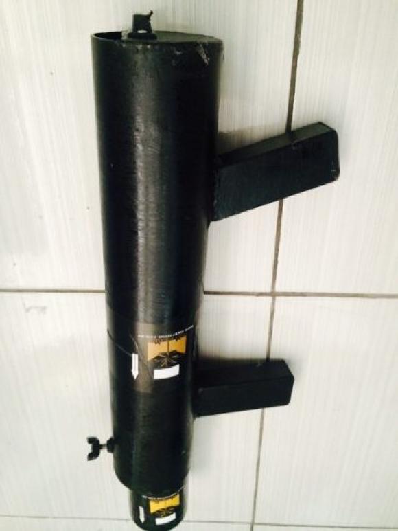 visualizar BAZOOKA PARA CANHÃO DE PAPEL E SERPENTINA BAZOOKA PARA CANHÃO DE PAPEL E SERPENTINA ,