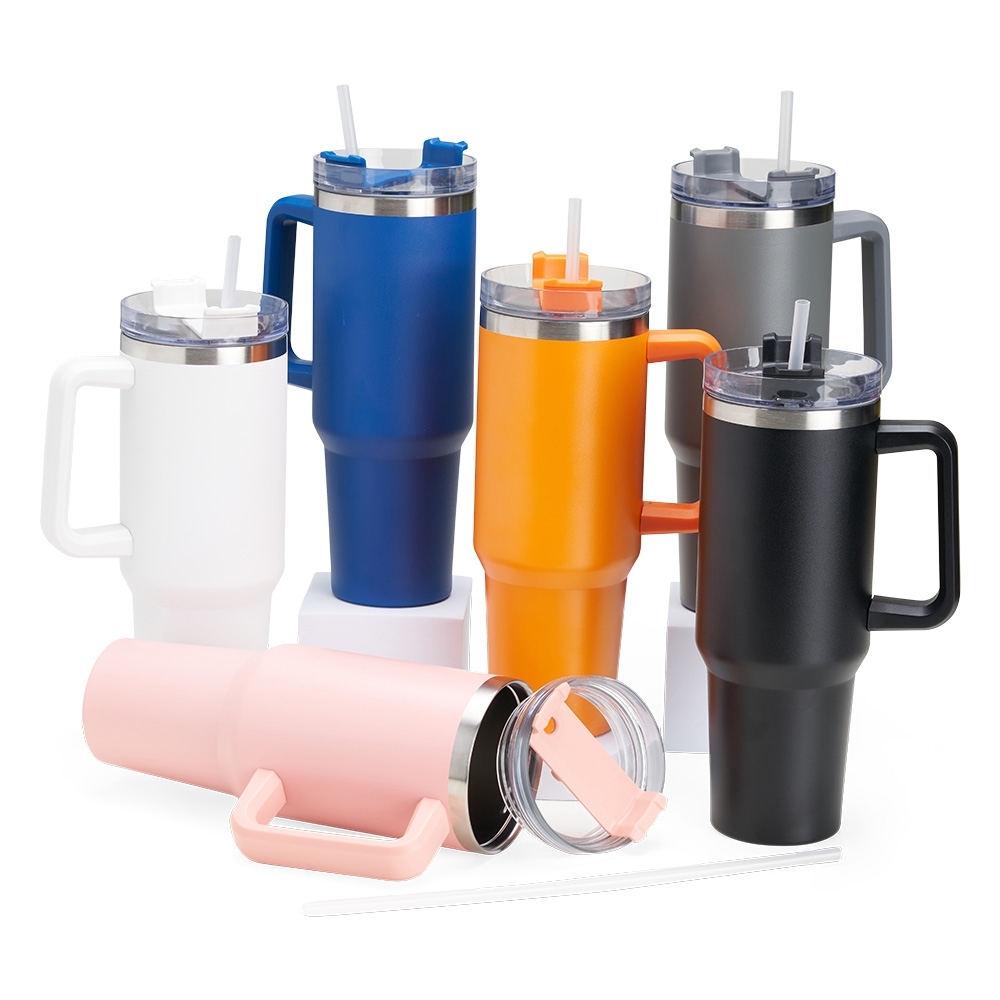 Caneca trmica 1,2L com canudo, Caneca trmica grande personalizada, Caneca trmica com canudo reutilizvel, Caneca trmica para vero, Caneca trmica ecolgica com canudo, Squeeze Personalizado, Canetas Personalizadas, Squeeze Trmica Personalizada, Botons, Chaveiros Personalizados, Canetas Metal Personalizada, Brindes para empresas, Squeezes personalizados para empresas, brindes personalizados, Brindes corporativos, LG BRINDES BH