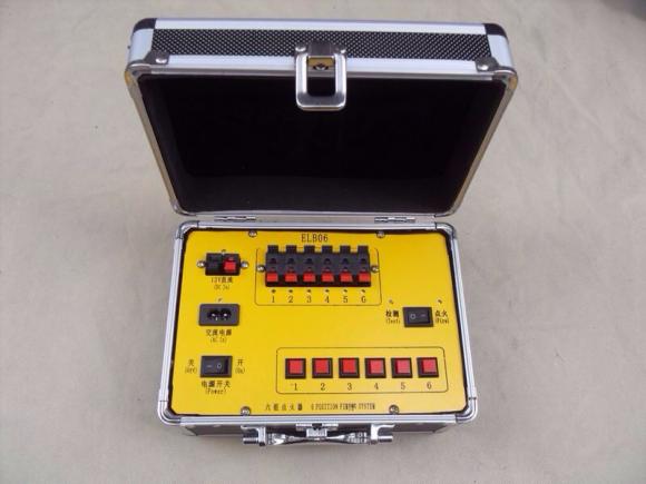 MESA ACIONAR 6 CANAIS ELB06-R- 220V E BAT 12V / C /CONTROLE REMOTO SEM FIO - 100 METROS,fogos indor, fogos para eventos, sparkles para casamentos, neve artificial, jet co2, bolinha de sabao, gerbs , cascata , fogos para reveillon, show pirotecnico, pirotecnia, MAQUINA NEVE, FROOZEN, FOGOS DE ARTIFICIOS, PIROMUSICAL, FOGUETE, FOGOS, ACIONADOR